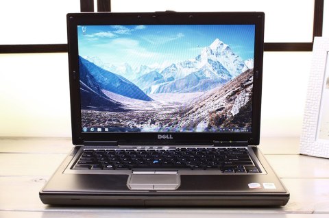 LAPTOP DELL D630 C2D 4GB 240SSD DVD RS232 WIFI USB