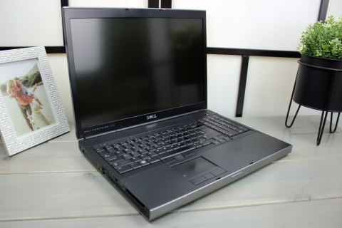 LAPTOP DELL M6400 C2D 8GB 240SSD WXGA+ QUADRO