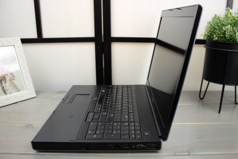 LAPTOP DELL M6400 C2D 8GB 240SSD WXGA+ QUADRO
