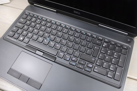 LAPTOP DELL 7510 I7HQ 6GEN 32GB 512SSD FHD FIREPRO