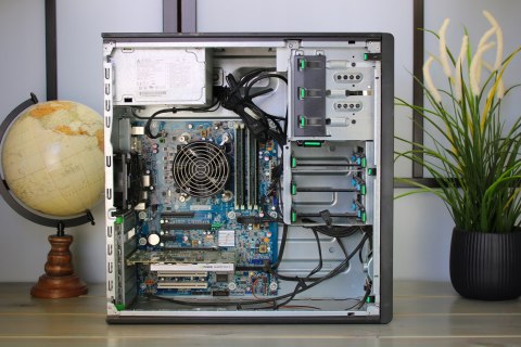 KOMPUTER HP Z220 I7 3.4GHZ 8GB 240SSD+500 QUADRO