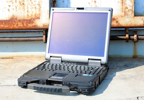 LAPTOP PANCERNY GETAC B300 4GEN I7 16GB 750 DOTYK