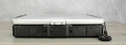 PANCERNY PANASONIC CF-19 I5 8GB 240SSD COM