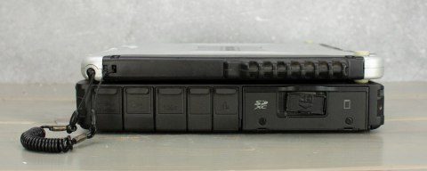 PANCERNY PANASONIC CF-19 I5 8GB 240SSD COM