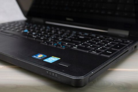 LAPTOP DELL E5540 I5 4GEN 16GB 1TBSSD DOTYK KAMERA