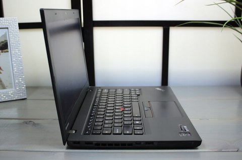 LAPTOP LENOVO T450 I5 5GEN 16GB 512SSD W10 HD KAM
