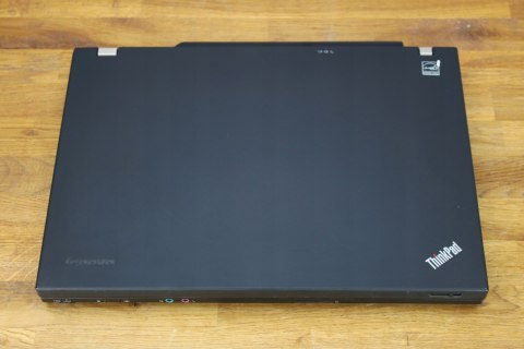 LAPTOP LENOVO T500 C2D 4GB 320HDD HD+ RADEON WIN7