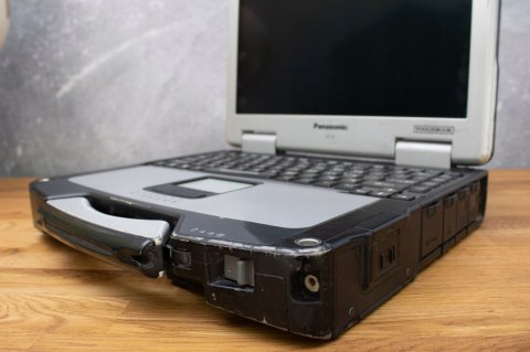 PANASONIC TOUGHBOOK CF-31 I5 3GEN 8GB 240SSD
