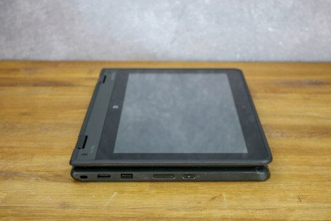 LAPTOP LENOVO YOGA 11E INTEL 4GB 240SSD W10 KAMERA