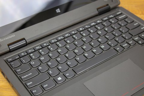 LAPTOP LENOVO YOGA 11E INTEL 8GB 240SSD W10 KAMERA