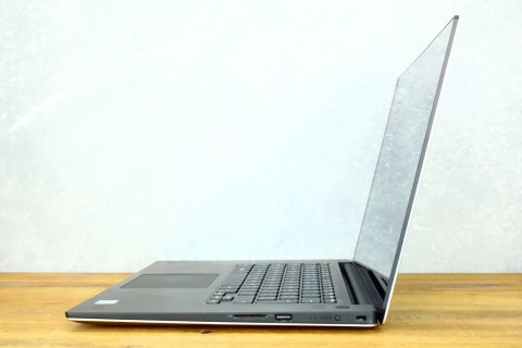 DELL PRECISION 5520 I7-6GEN 32GB 1TB SSD M1200 4K