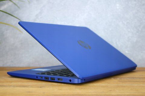 LAPTOP HP STREAM 14 AMD 4GB DDR4 64GB SSD W10 KAM