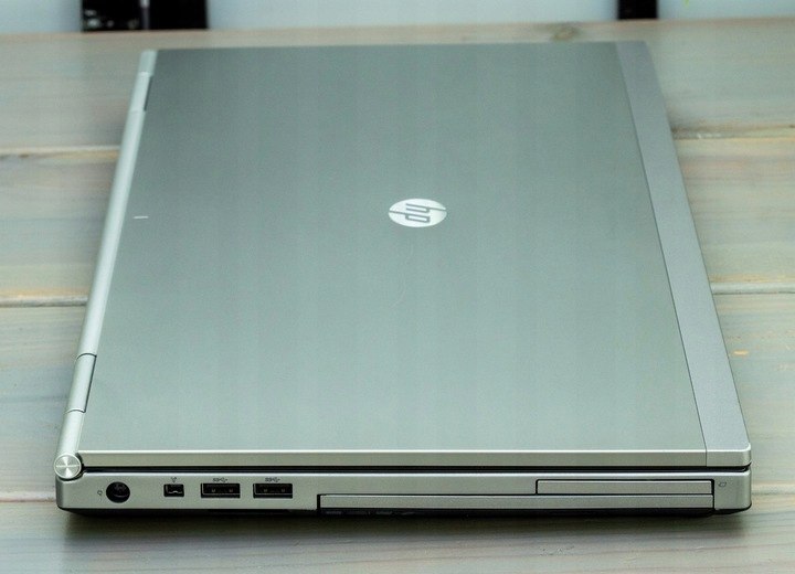 HP EliteBook 8460p Intel Core i5 8GB 240GB SSD Windows 10 Pro 14"