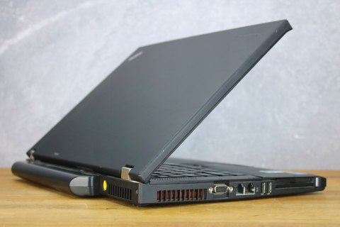 Lenovo ThinkPad T400 Intel Core 2 Duo 4GB 240GB SSD Windows 10 Pro 14"