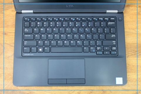 Dell Latitude E5270 Intel Core i5 16GB DDR4 120GB SSD Windows 10 Pro 12.5"