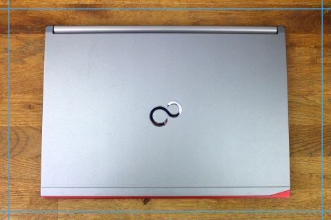 FUJITSU E744 Intel Core i5 8GB 256GB SSD Windows 10 Pro 14"