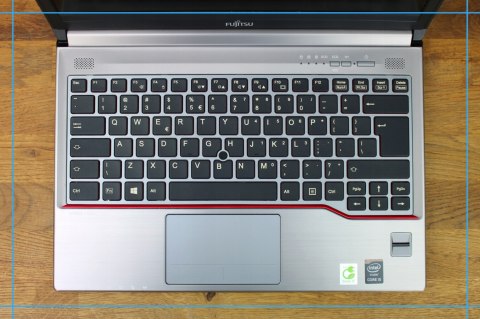 FUJITSU E744 Intel Core i5 8GB 256GB SSD Windows 10 Pro 14"