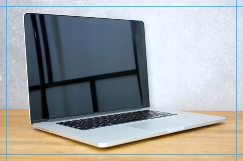 APPLE MACBOOK PRO A1398 Intel Core i7 8GB 256GB SSD Mac OS 15.4"