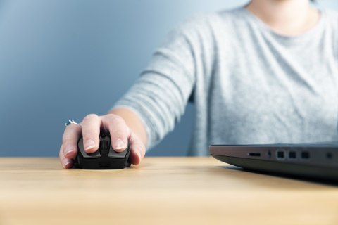 Mysz bezprzewodowa Trust ZAYA czarna nowoczesna z akumulatorem