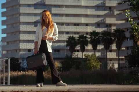 Plecak antykradzieżowy XD DESIGN BOBBY BIZZ 2.0 BLACK ergonomiczny