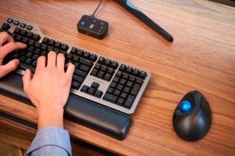 Trackball Kensington ProFit Ergo TB450 bezprzewodowy ergonomiczny czarny