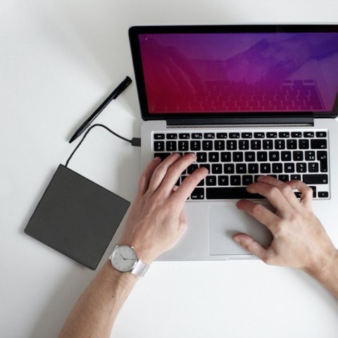 Nagrywarka DVD-RW Qoltec zewnętrzna USB 2.0 czarna wydajna