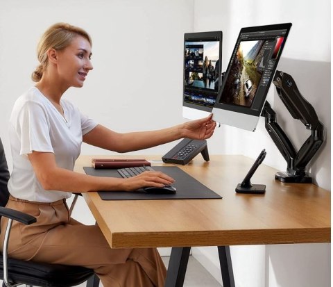 Uchwyt na dwa monitory Techly 17-32 cali biurkowy obrotowy gazowy