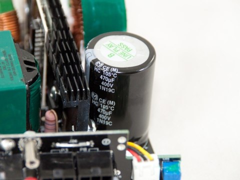 Zasilacz ATX Rebeltec RAPTOR 700W Bronze 80% Single Rail DC-DC