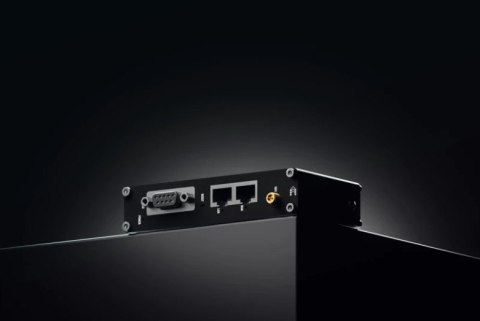 Router TELTONIKA RUT142 przemysłowy Ethernet RS232 WiFi z RMS