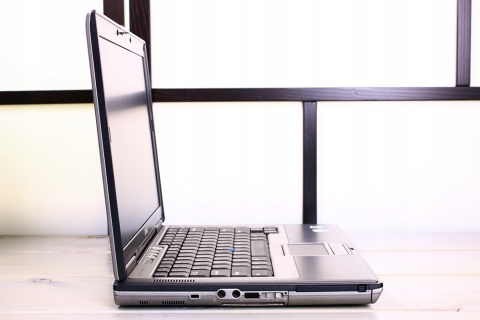 LAPTOP DELL D620 C2D 2GB 80HDD DVD RS232 WIFI USB