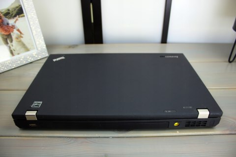 LAPTOP LENOVO THINKPAD T520 I5 8GB 240SSD HD+ W10