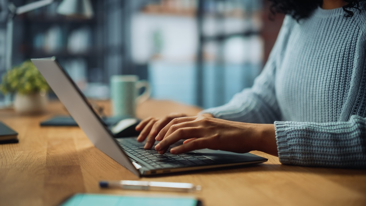 Czy laptopy poleasingowe nadają się do zastosowań profesjonalnych?